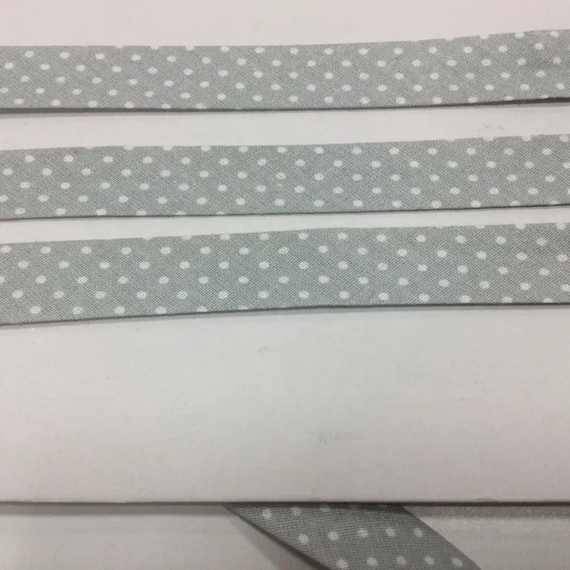 Šikmé prúžky, Vzorované, Galantéria - Šikmý prúžok bavlna 20mm sivá+biele bodky