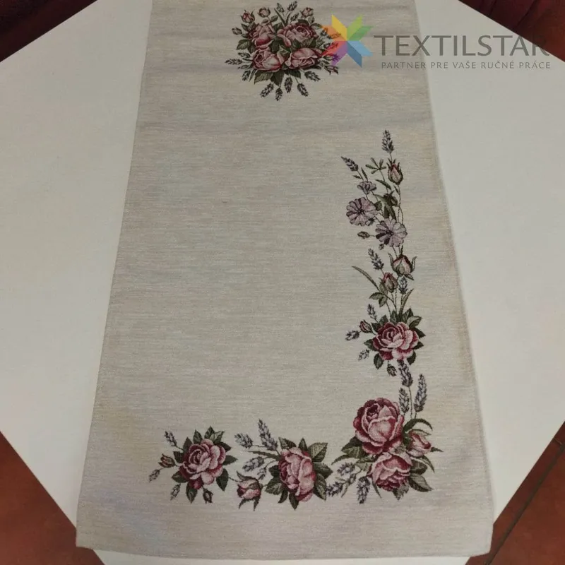 Dekoračné obrusy, behúne, Bytový textil a dekorácie - Gobelínový behúň na stôl chenille 45x140 Ruže