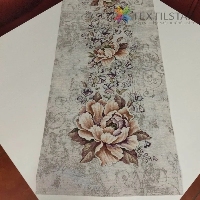 Bytový textil a dekorácie, Dekoračné obrusy, behúne - Gobelínový behúň na stôl chenille 45x140 Ružové kvety